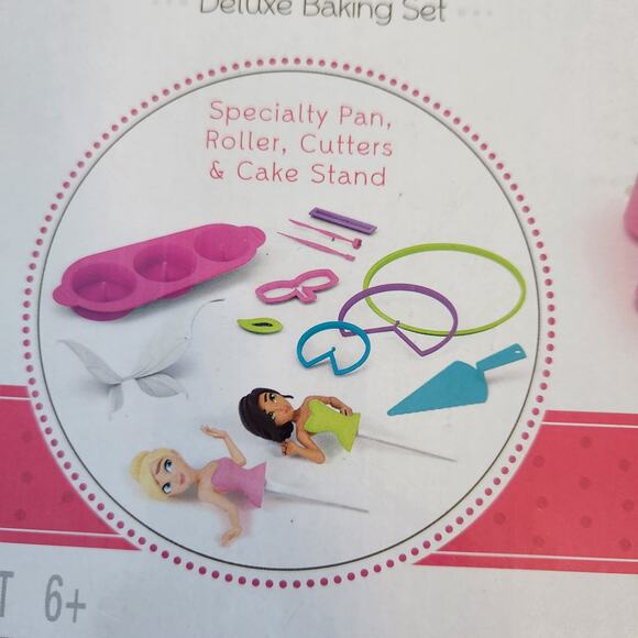 Disney Princess 2 doll cake kit.  complete - Picture 3 of 5